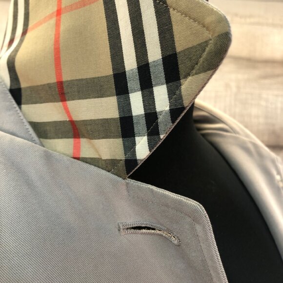 Vintage Burberry Long Coat - Size 8 - Picture 7 of 13